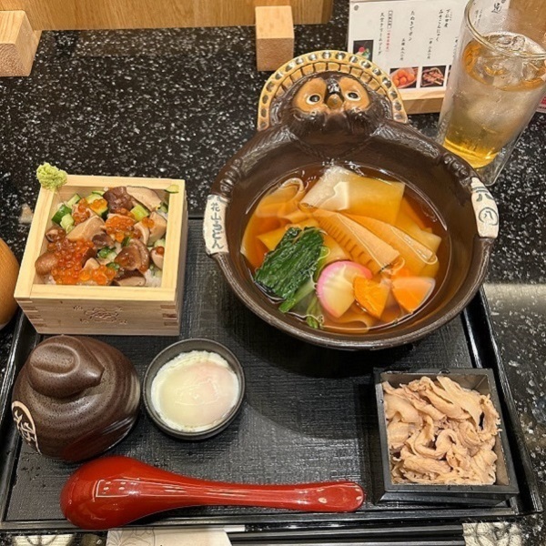 羽田空港で花山うどん