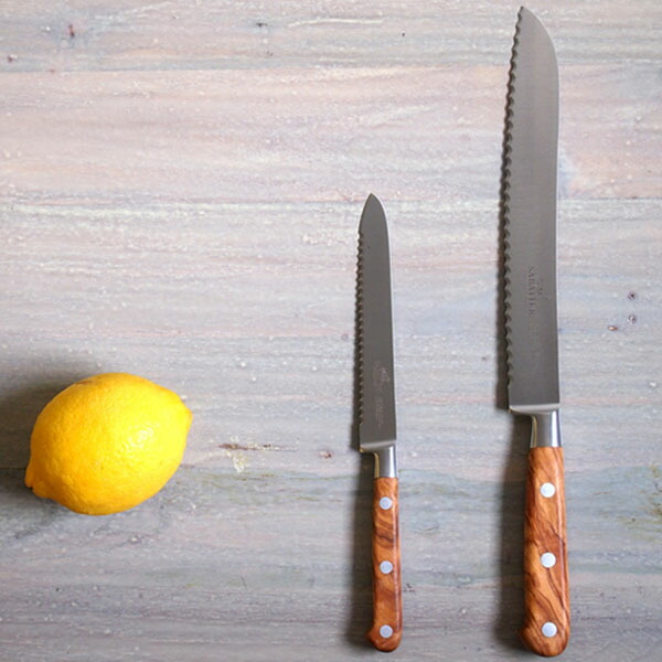 【在庫限りのスペシャルプライス】サバティエ　Provencao　ユーティリティナイフ　12cm　オリーブウッド　/　SABATIER