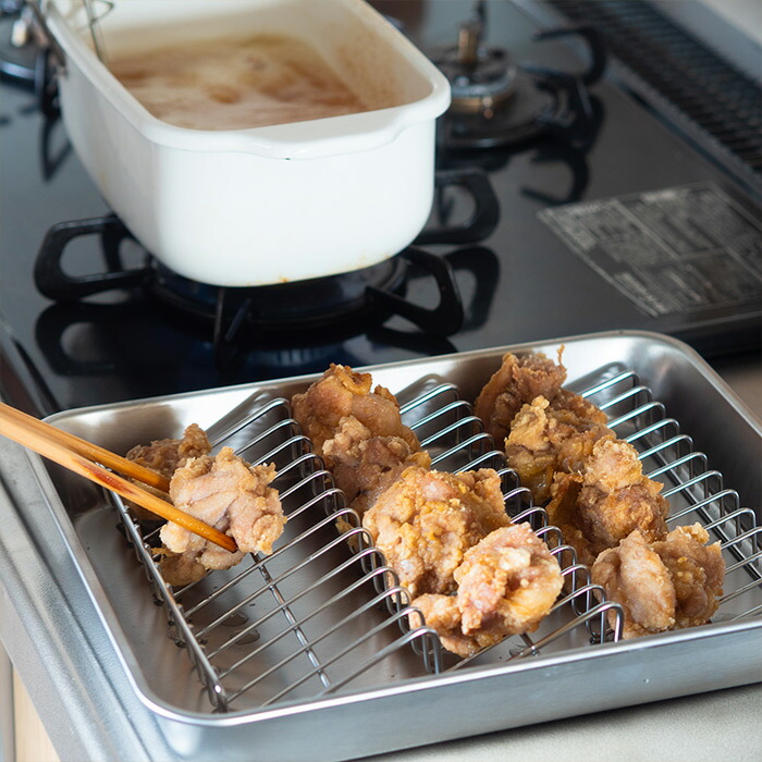 【予約限定　スコイプレゼント！　1月下旬以降配送予定】ヨシカワ　油切り名人　波型バットアミ　15取