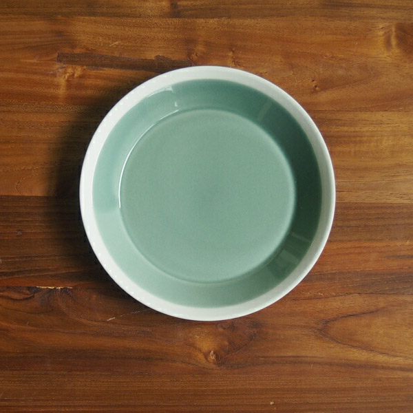 yumiko　iihoshi　porcelain　×　木村硝子店　dishes　180　plate　pistachio green　/　ディシィーズ　ピスタチオグリーン