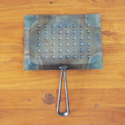 鉄のトーストパン　Ｌ　/　メタルアートファクトリー